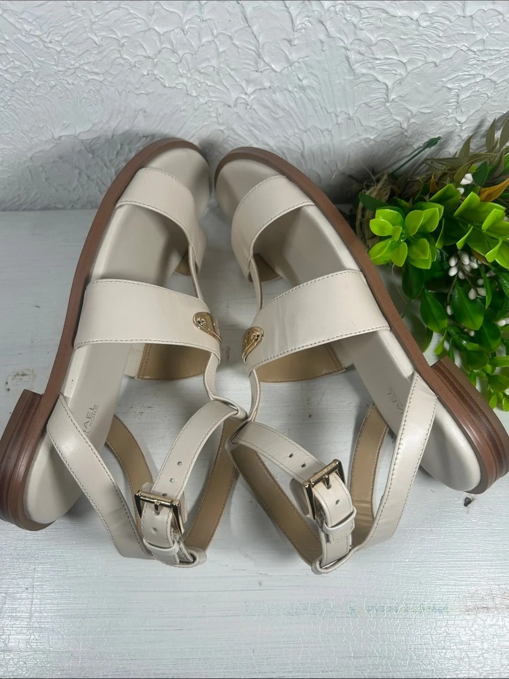 Michael Kors Sandals Plate Flat Leather 3-T Strap Ankle-Strap Open Toe w/ Logo